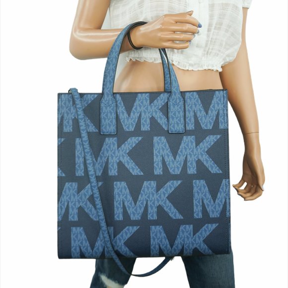 Michael Kors Graphic Logo Tote Bag + Wristlet Set - Picture 2 of 15